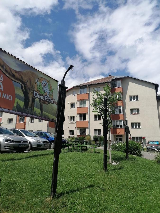 בוסטאני Apartamentul Alb מראה חיצוני תמונה