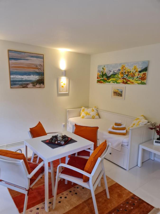 בוסטאני Apartamentul Alb מראה חיצוני תמונה